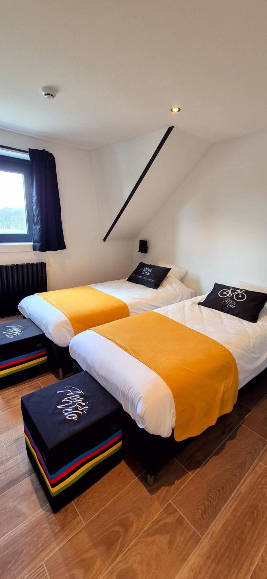Apres-Velo Bed and Breakfast Brakel Exteriör bild